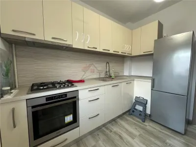 Inchiriere Apartament cu 3 camere Decomandat cu gradina si loc de parcare Valea Lupului - foto 4