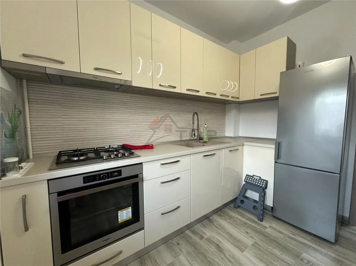 Inchiriere Apartament cu 3 camere Decomandat cu gradina si loc de parcare Valea Lupului - foto 4