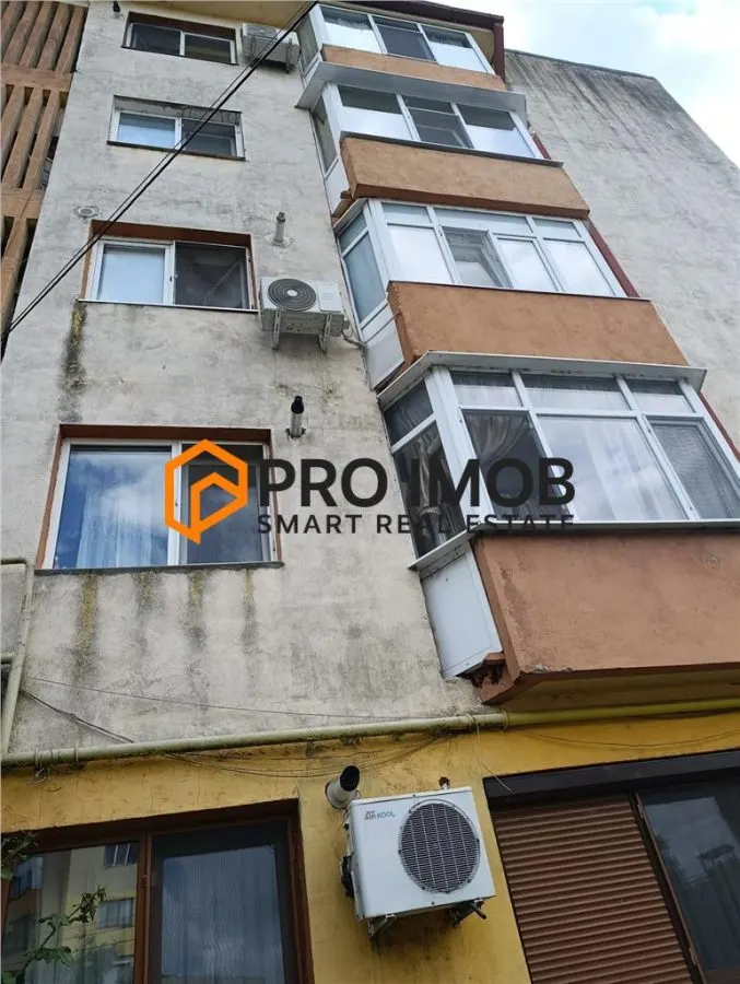 Apartament 2 camere cf 2 semidecomandat zona Obor - foto 15