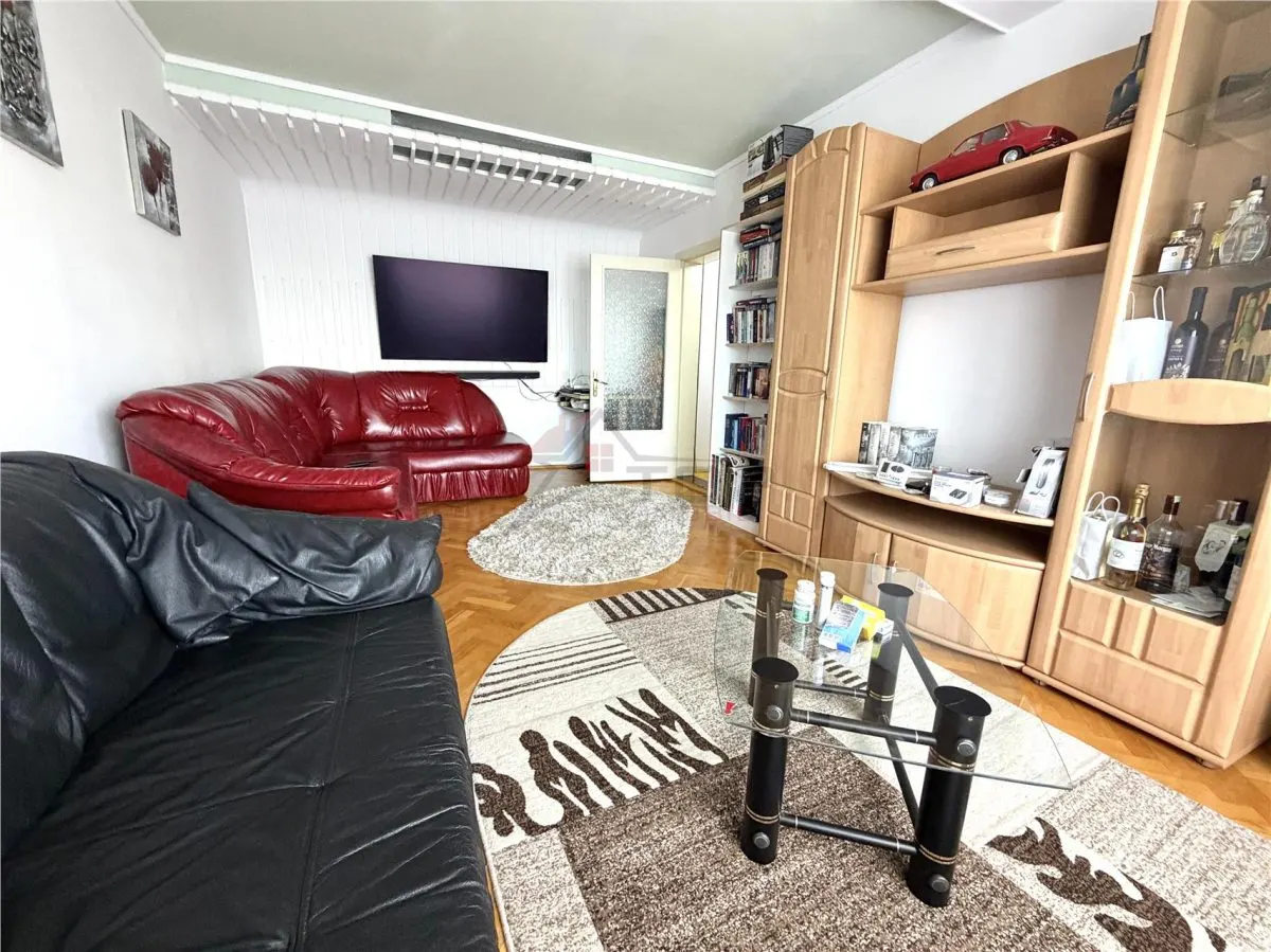Apartament 3 camere decomandat- Esplanada Nicolina - foto 2