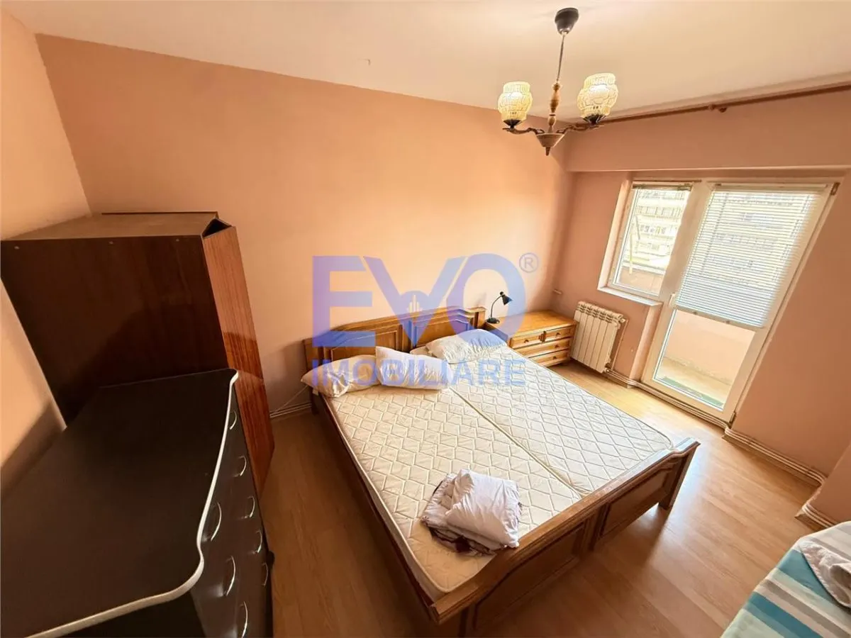 APARTAMENT DE INCHIRIAT CU 2 CAMERE, CENTRU - foto 2