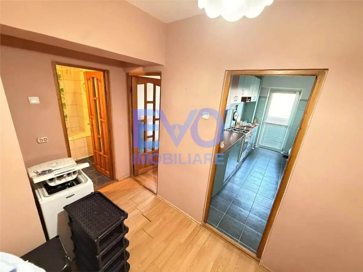 APARTAMENT DE INCHIRIAT CU 2 CAMERE, CENTRU - foto 6
