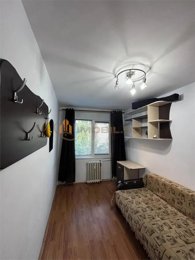 Apartament 3 camere Podu Ros - foto 3