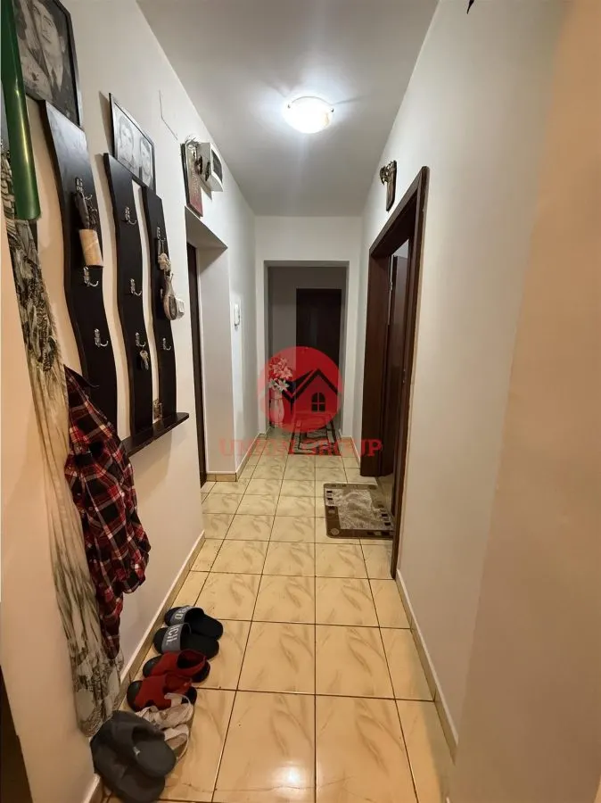 Apartament 2 Camere si 2 Bai, Decomandat, Zona Cet - foto 9
