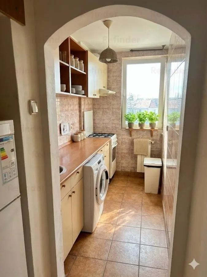 Vanzare vilă S+P+E+M si Pod | Calea Calarasilor | 10 camere | eleganta |  zona superba de case | - foto 8