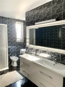 RECO Apartament cu 3 camere de inchiriat, la casa, cu 2 balcoane si priveliste superbaÂ 600 â‚¬/luna - foto 10