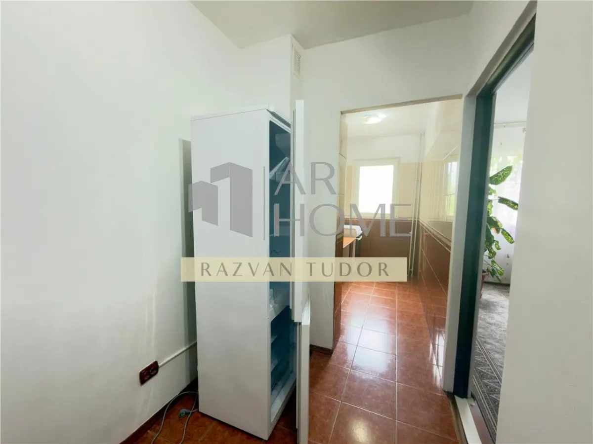 Apartament 3 camere , mobilat utilat complet , zona M.Bravu , Ploiesti - foto 12