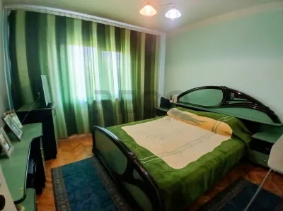 RECO Apartament cu 3 camere decomandat zona Decebal - foto 10