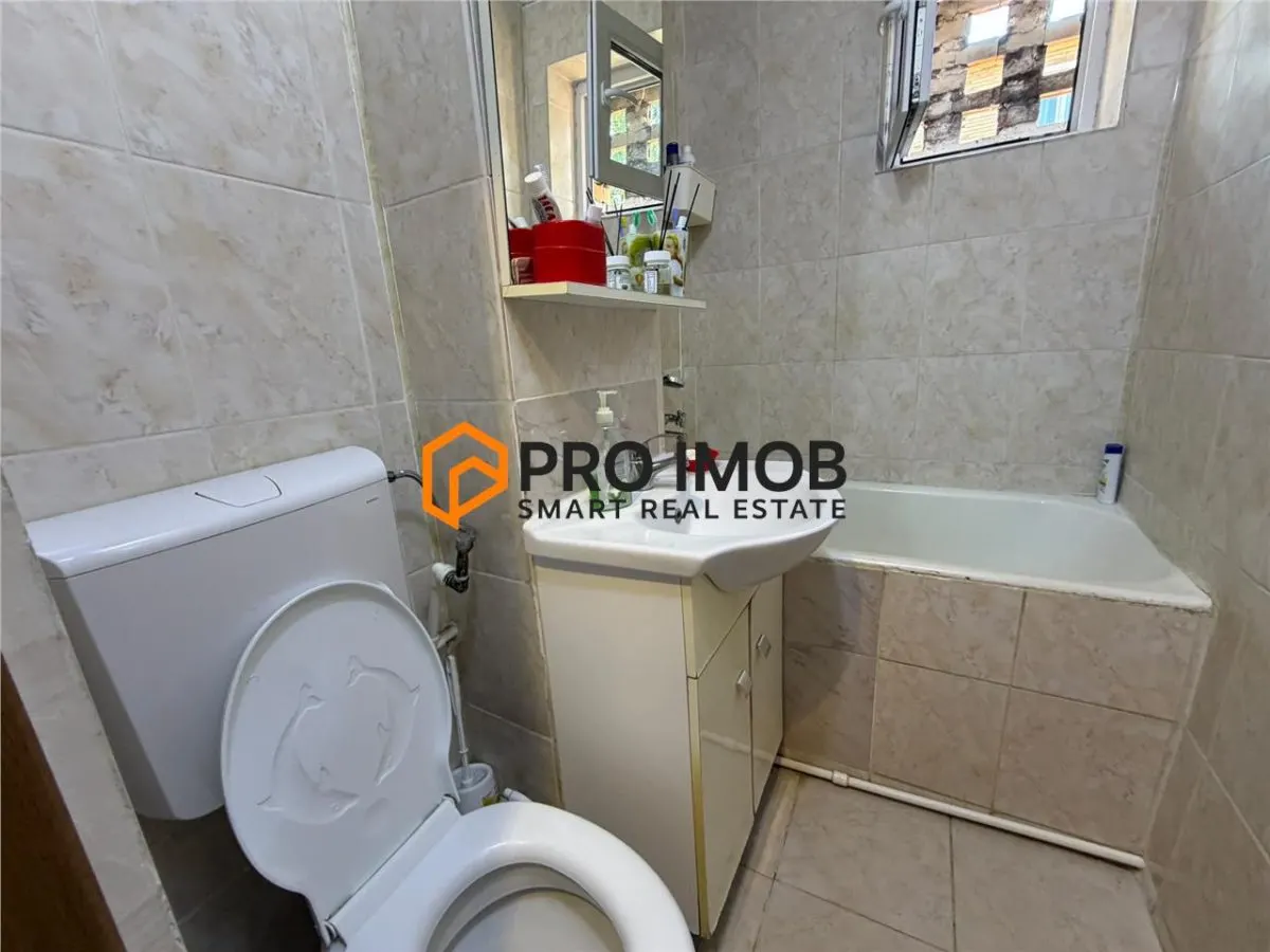 Apartament 4 camere cf 3 semidecomandat zona Micro 5 - foto 11