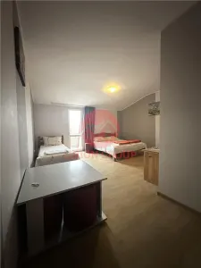 Pensiune 15 camere in a Doua Linie la Mare, zona Pescaria lui Matei - foto 15