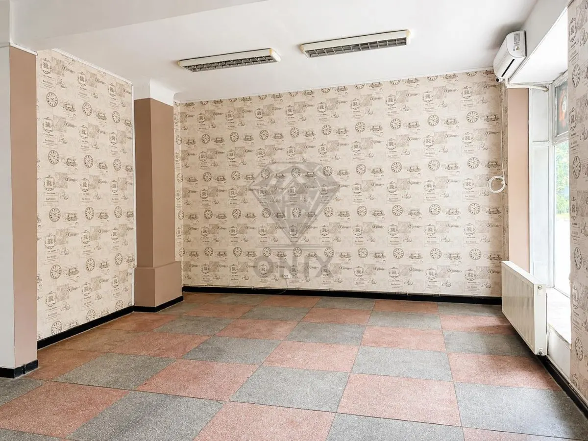 Spatiu Comercial Plopeni Centru 116 mp - Vad Excelent - foto 1