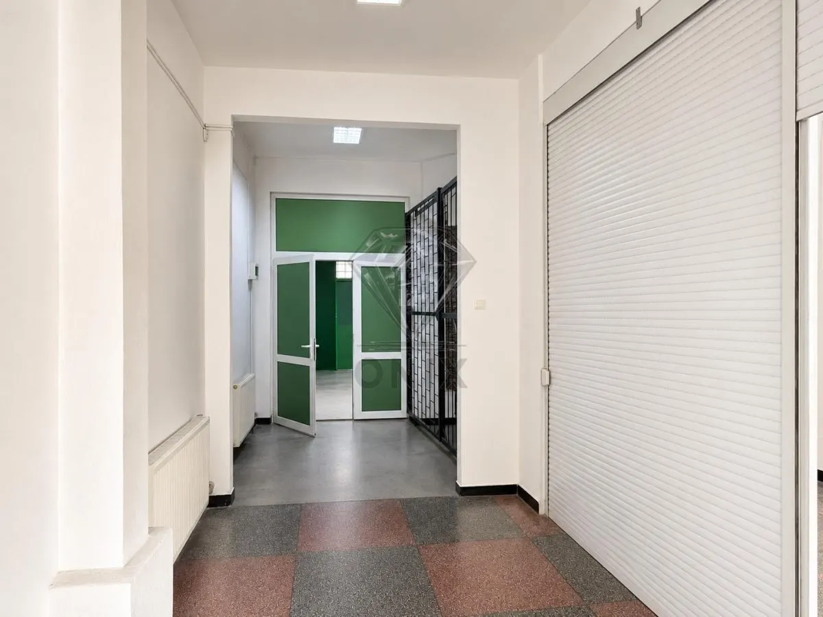 Spatiu Comercial Plopeni Centru 116 mp - Vad Excelent - foto 2