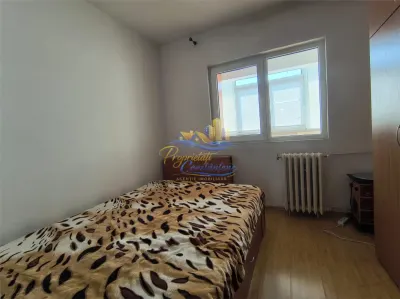 De vanzare Apartament 4 camere Constanta Inel II - foto 4