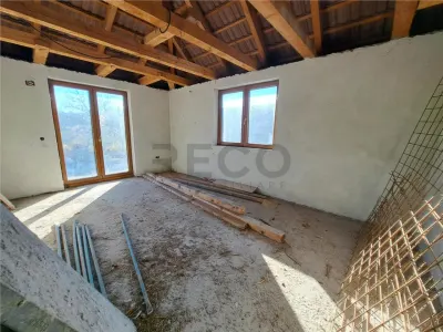 RECO Casa in Lugasu de Jos la 32km de Oradea - foto 13
