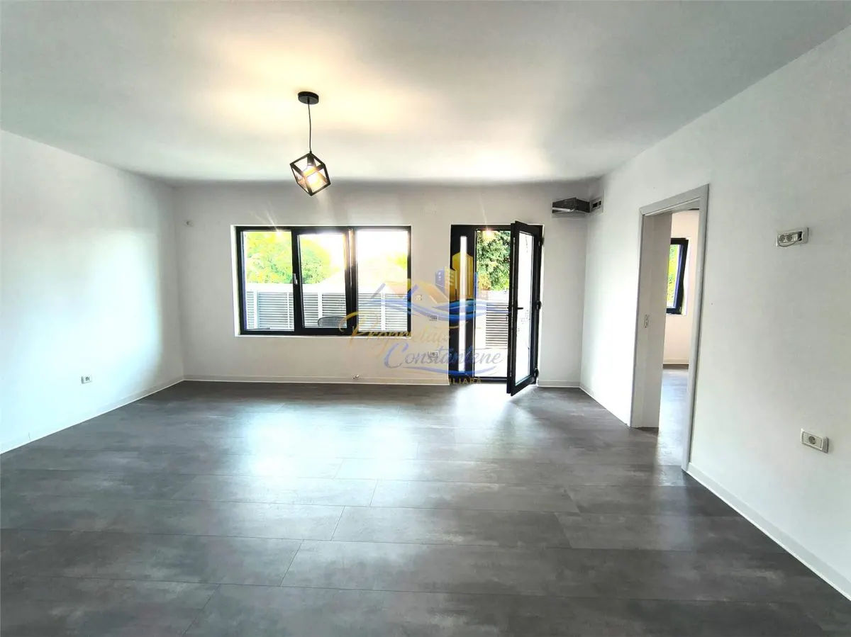 Casa de vanzare in Valu lui Traian - foto 3