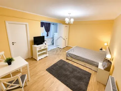 Garsoniera 33 mp | Centrala proprie | Decebal | Etaj 1 | Sector 3 - Bucuresti