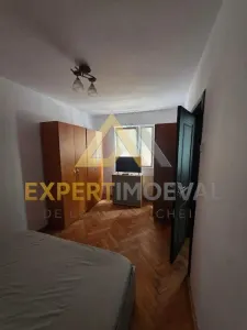 Apartament de închiriat Aleea Uranus 240 euro - foto 3