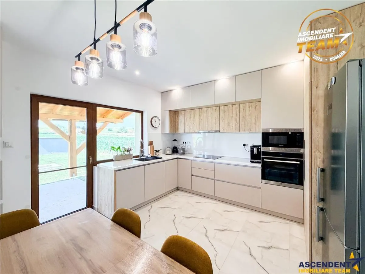 FILM & 3D! Mai mult decat o casa: un camin construit cu suflet, Arcus, Covasna - foto 2