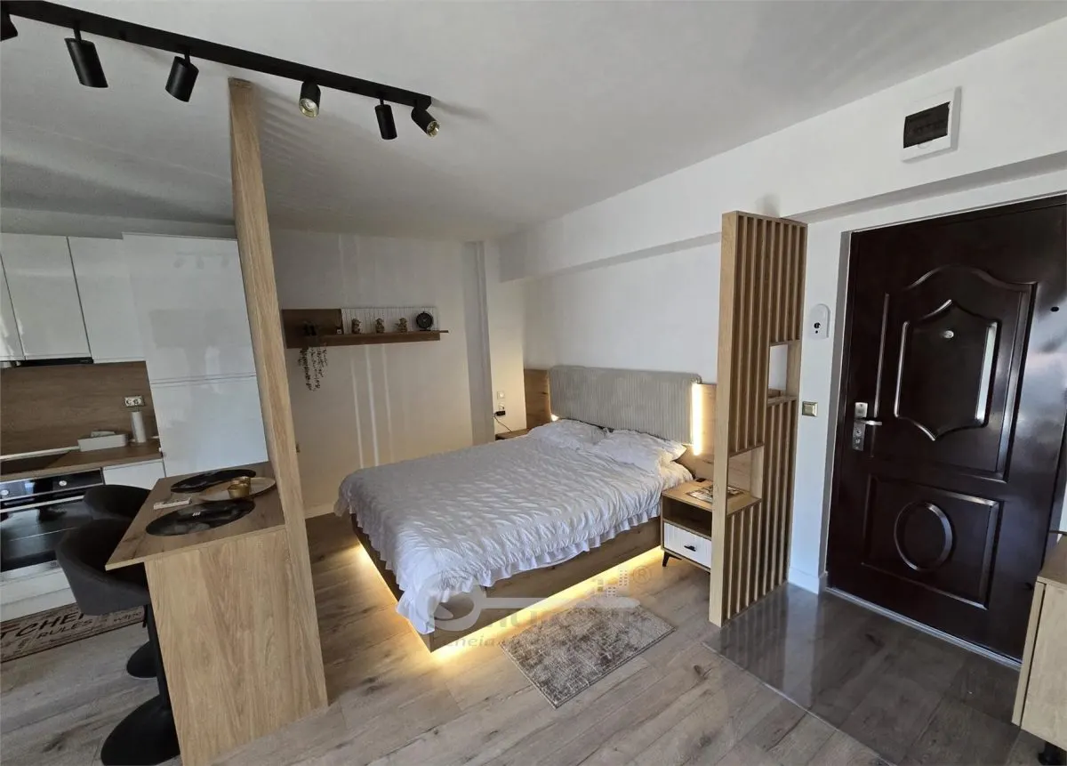 Studio modern, zona centrală â€“ Mobilat și utilat | Ideal investiție - foto 2