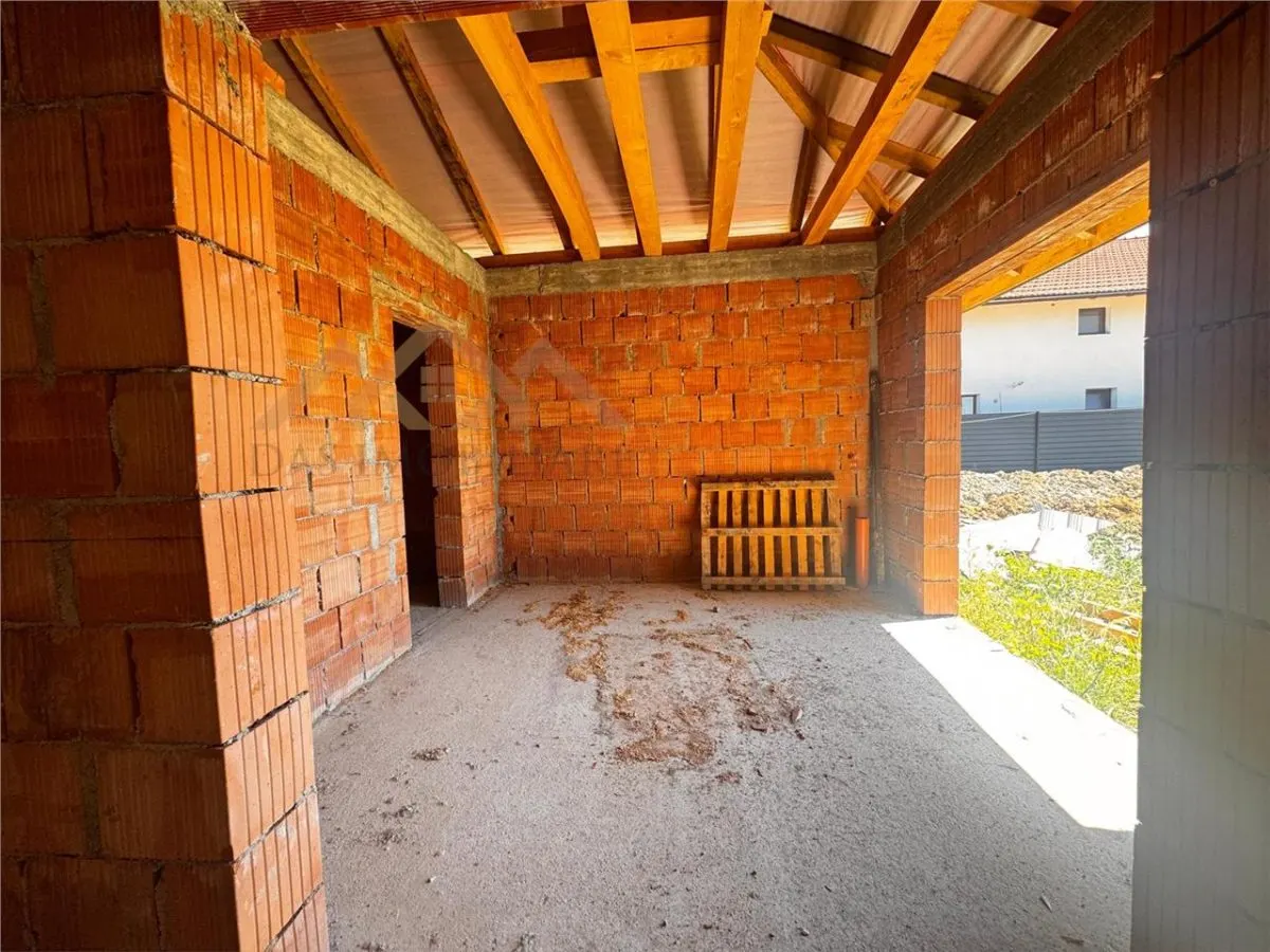Casa la rosu | Satu Nou de Sus | 675 mp teren - foto 4