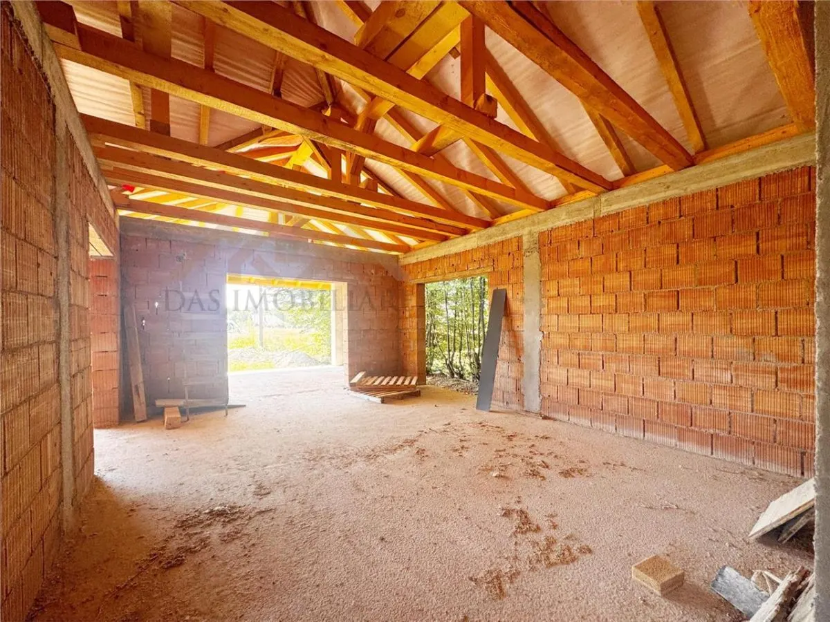Casa la rosu | Satu Nou de Sus | 675 mp teren - foto 6