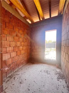 Casa la rosu | Satu Nou de Sus | 675 mp teren - foto 7