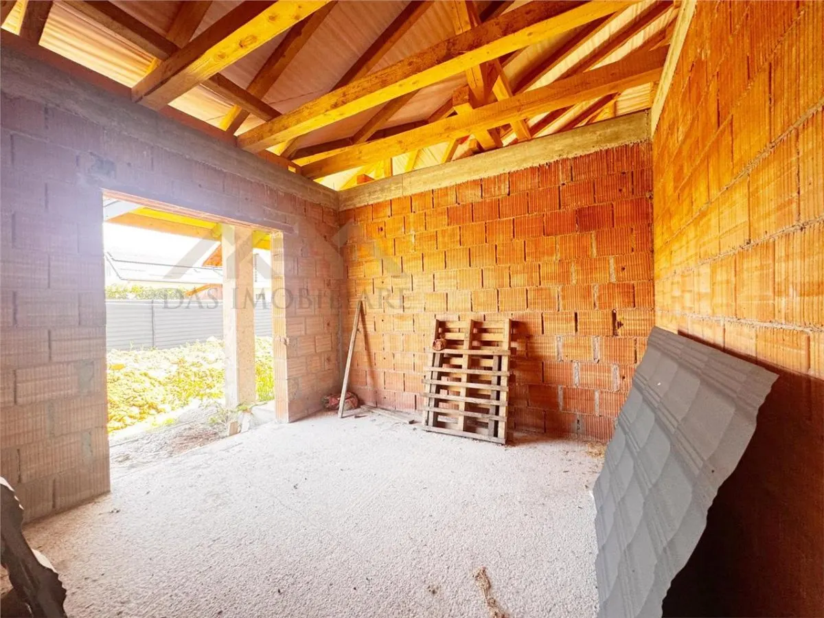 Casa la rosu | Satu Nou de Sus | 675 mp teren - foto 9