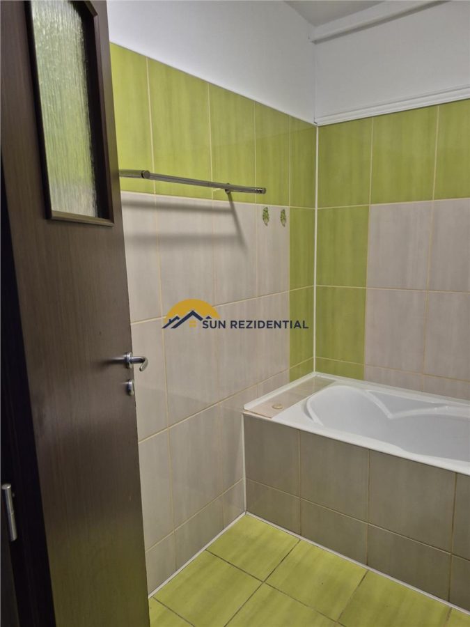 Vitan -Olimpia, apartament decomandat, bloc reabilitat, la cheie - foto 23