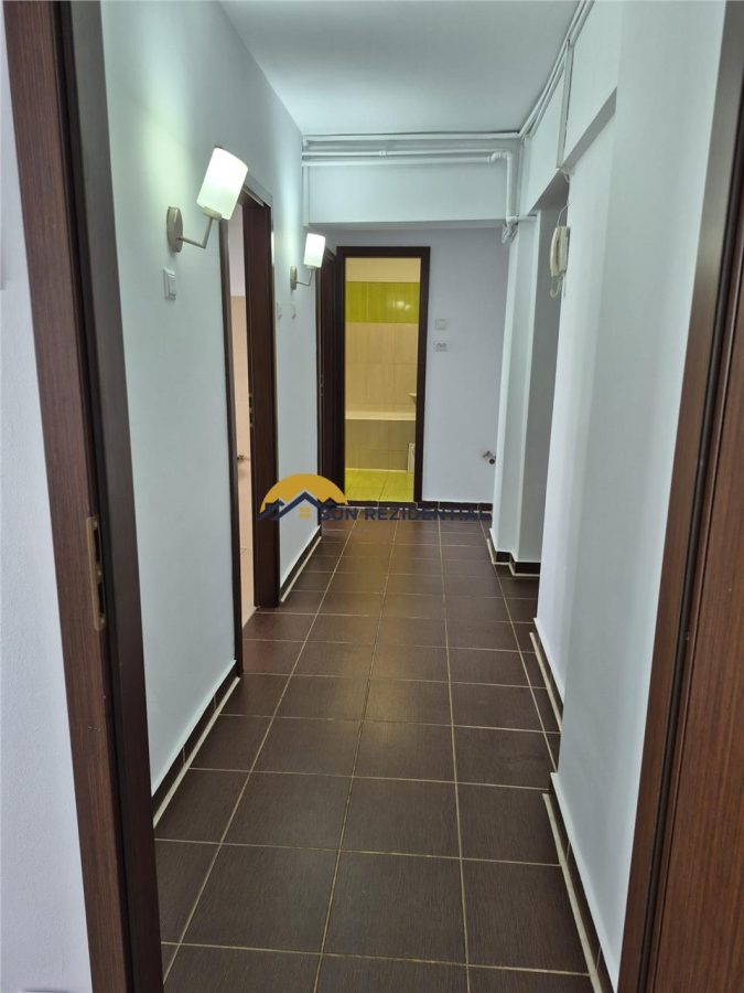 Vitan -Olimpia, apartament decomandat, bloc reabilitat, la cheie - foto 24