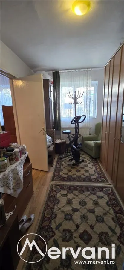 Apartament cu 2 camere de vanzare in Campina, parter - foto 5