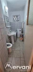Apartament cu 2 camere de vanzare in Campina, parter - foto 9