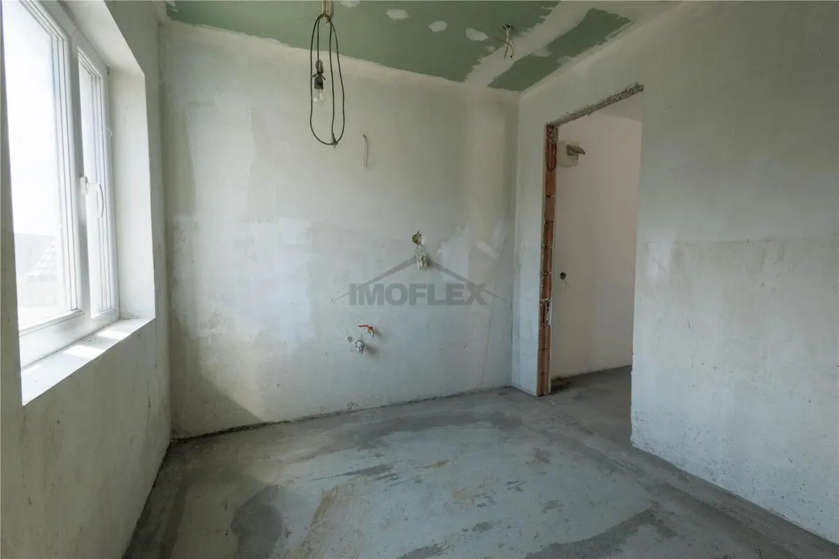 Casa spatioasa cu Etaj si Curte In zona Premiun Ghimbav - foto 15