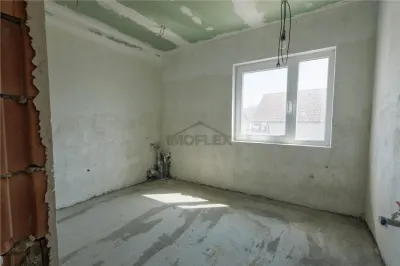 Casa spatioasa cu Etaj si Curte In zona Premiun Ghimbav - foto 16