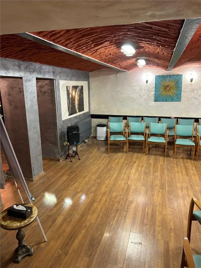 Spațiu cu personalitate aparte în inima Brașovului - foto 7