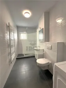 Apartament in exclusivitate 3 camere balcon inchis parcare in Kogalniceanu - foto 12
