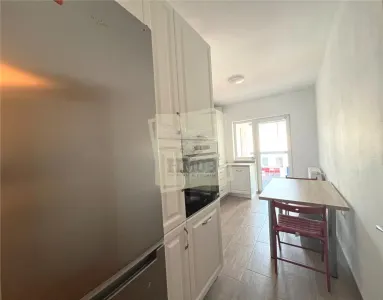 Apartament in exclusivitate 3 camere balcon inchis parcare in Kogalniceanu - foto 4