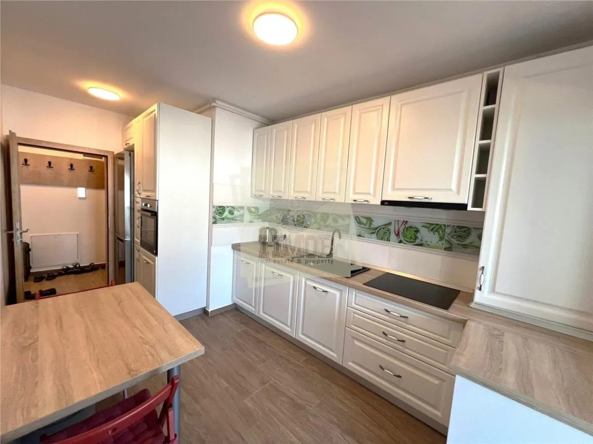 Apartament in exclusivitate 3 camere balcon inchis parcare in Kogalniceanu - foto 8