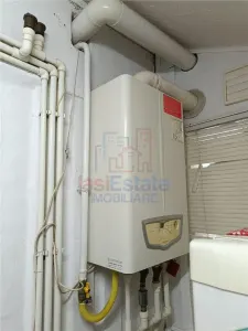 Apartament 3 camere de vanzare in Zimbru - Ideal pentru renovare - foto 8