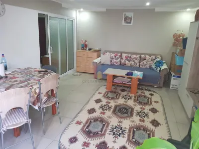 Spatios 2 camere,Parter, zona Garii, St 60mp - foto 4