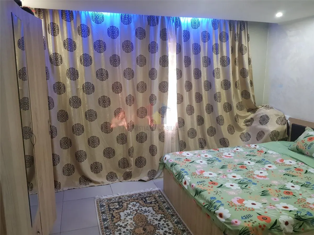 Spatios 2 camere,Parter, zona Garii, St 60mp - foto 5