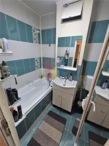 PARTER apartament 1 camera transformat in 2 camere - foto 3