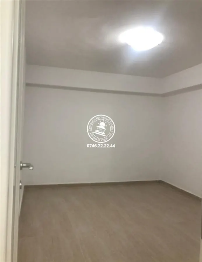 Apartament 4 camere  de vanzare  Bucium - Hlincea, - foto 7