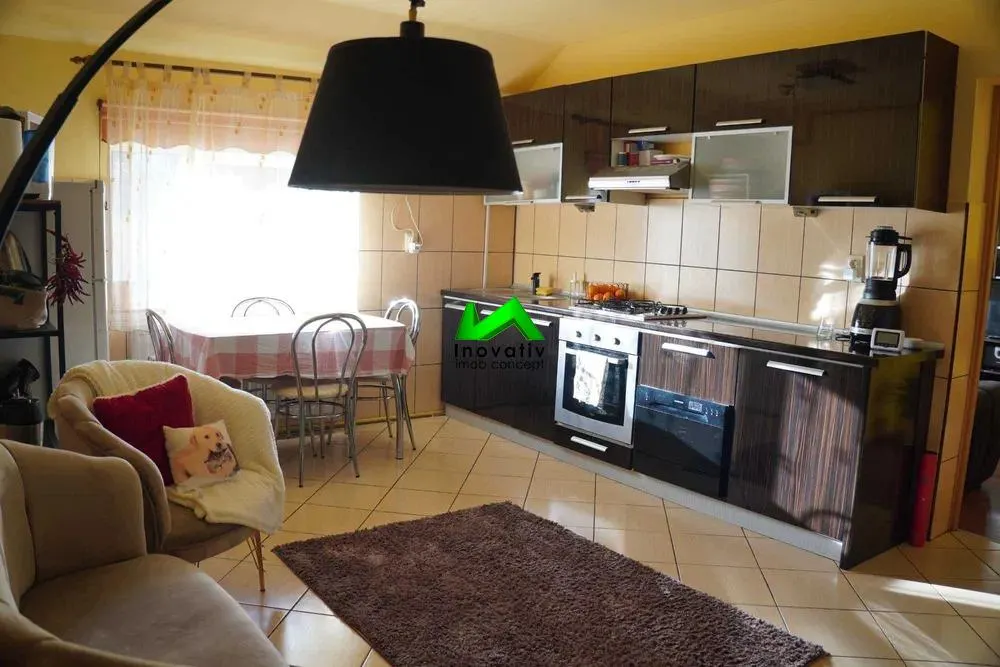 Apartament de inchiriat 3 camere Sibiu Turnisor - foto 2