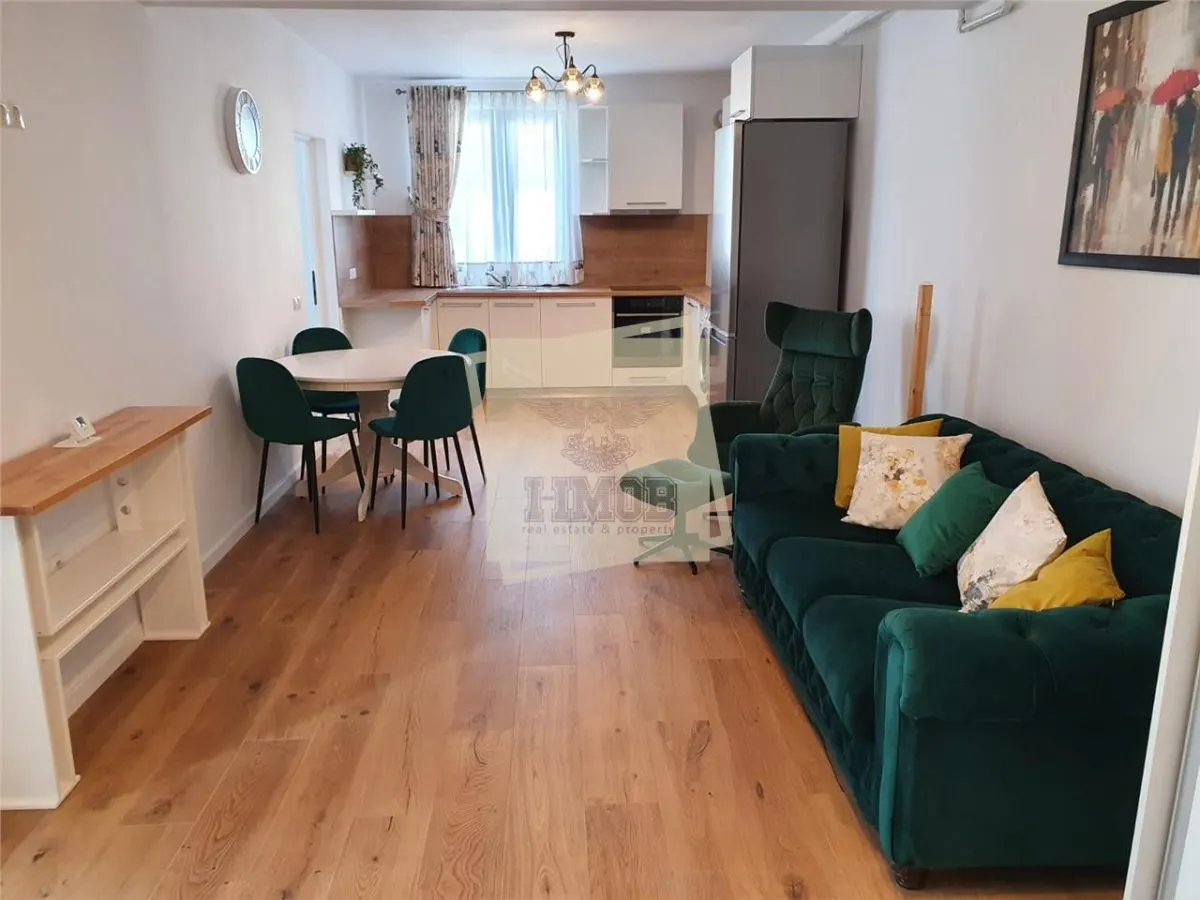 Apartament modern cu 3 camere 2 bai si parcare privata in Selimbar - foto 1