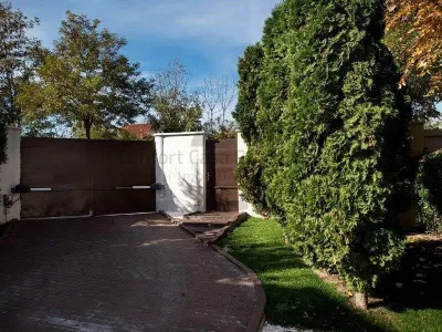 Iancu Nicolae - Pipera, Vila moderna, 6 camere, langa padure, piscina, centrala - foto 4
