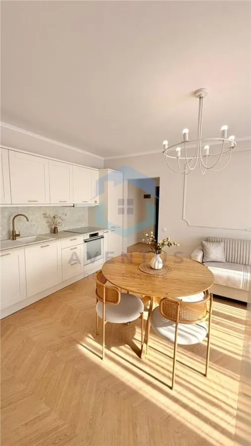 Apartament 3 camere la cheie, Floresti, zona Terra - foto 1