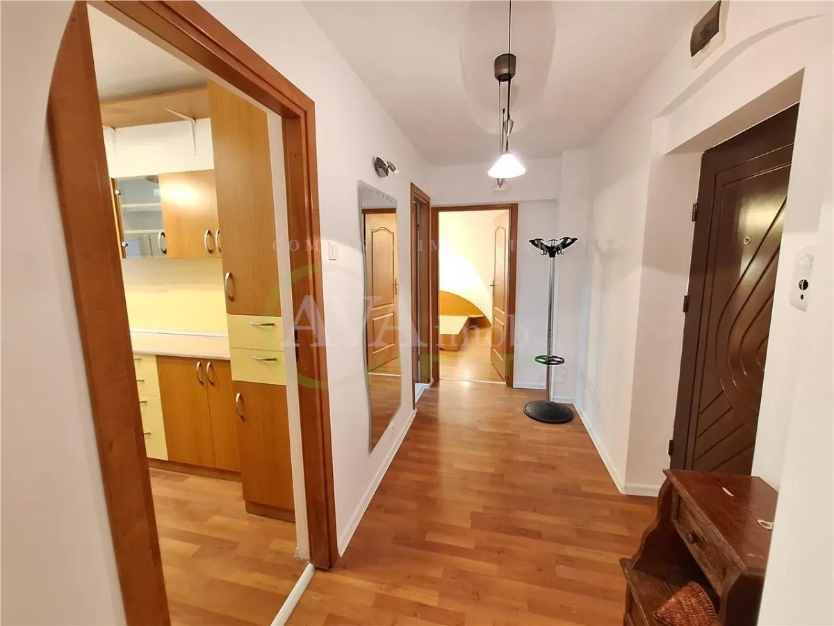 Apartament 3 mobilat si utilat, 2 bai, 2 balcoane, Ultracentral-Bacau - foto 1