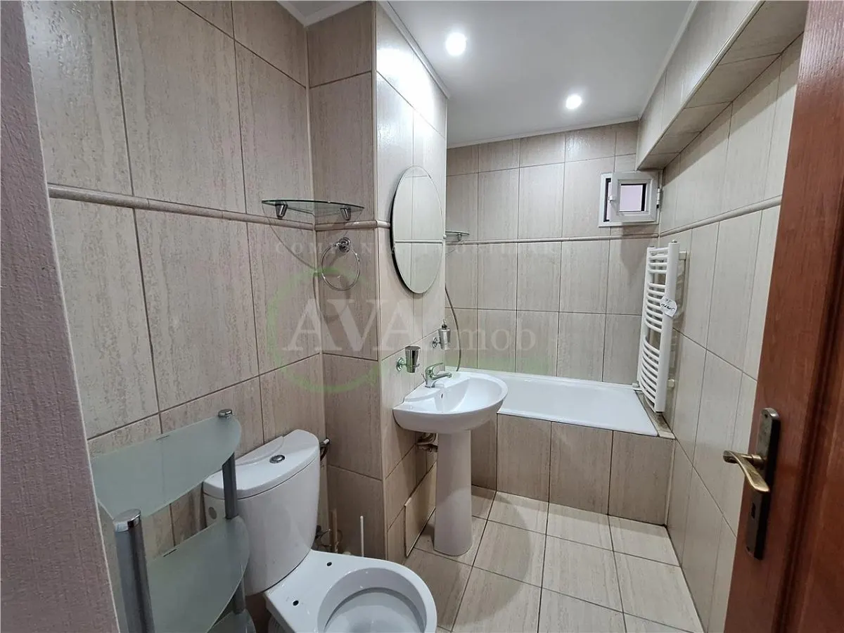 Apartament 3 mobilat si utilat, 2 bai, 2 balcoane, Ultracentral-Bacau - foto 12