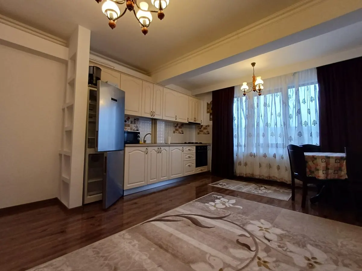 Apartament 3 Camere cu Parcare, AC, Dressing- Lac Rediu - foto 1