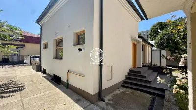 Casa de vanzare in centru - foto 2